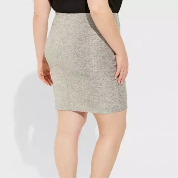 Torrid Women Silver Mini Foil Knit Tulip Skirt Plus Size 1X - Picture 2 of 12